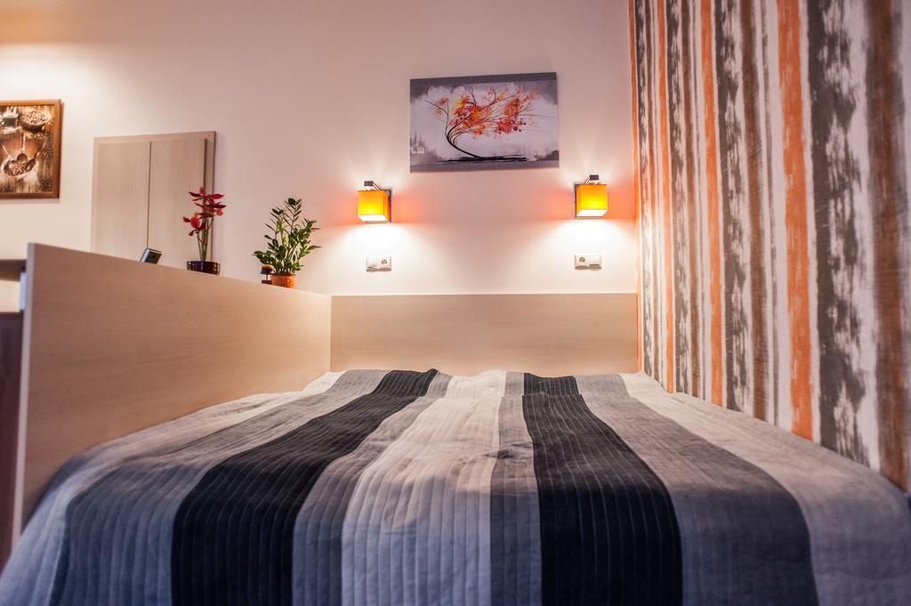 All In Apartman Budapest Habitación foto