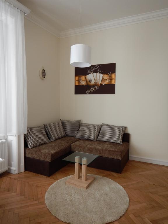 All In Apartman Budapest Habitación foto